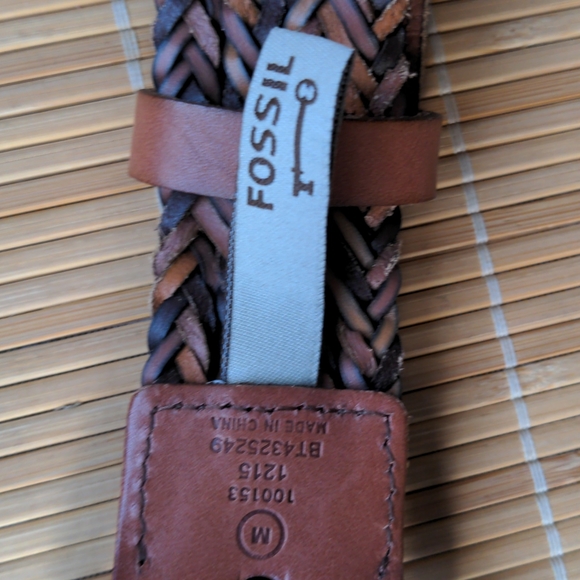Like new Fossil brown leather belt, braided, fits 33" and smaller - Picture 5 of 9